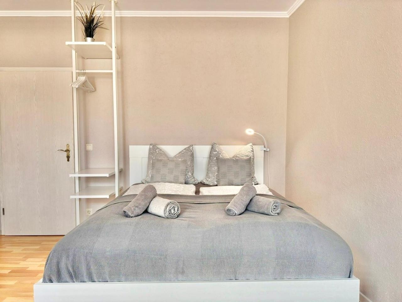 Appartement "Stadtgefluester" Im Zentrum, Inkl Stellplatz, 2 Betten, Babybett, Balkon, Gratis Kaffee Und Tee, Wlan Bautzen Exterior photo