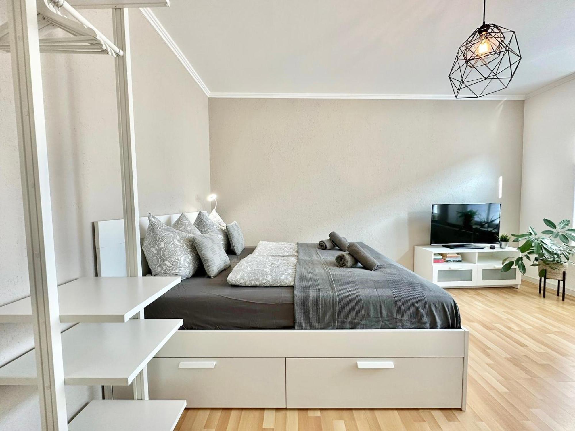 Appartement "Stadtgefluester" Im Zentrum, Inkl Stellplatz, 2 Betten, Babybett, Balkon, Gratis Kaffee Und Tee, Wlan Bautzen Exterior photo